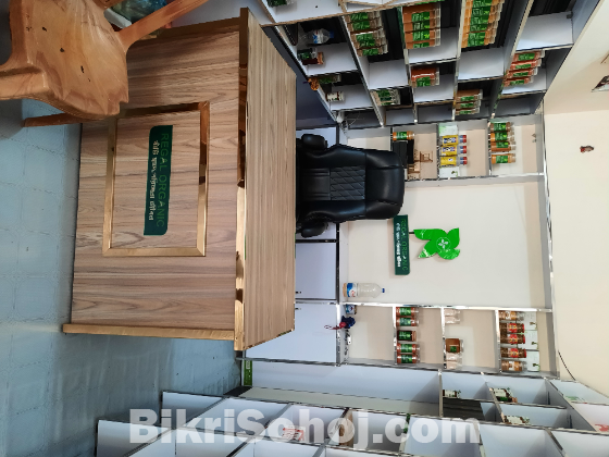 দোকানের ডেকোরেশন